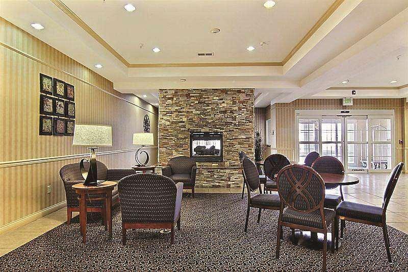 La Quinta By Wyndham Hotel